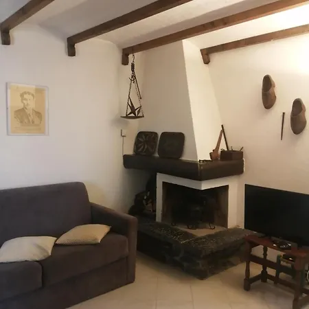 Tatil Evi Dimora Tipica Indipendente Con Piscina, Barbecue, Wifi *